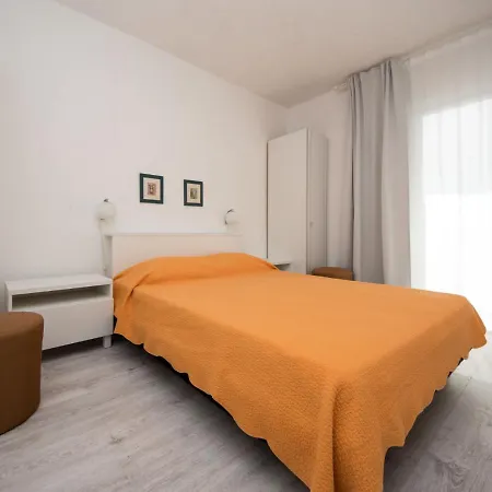 Apartment Apartment Margaret-1 *